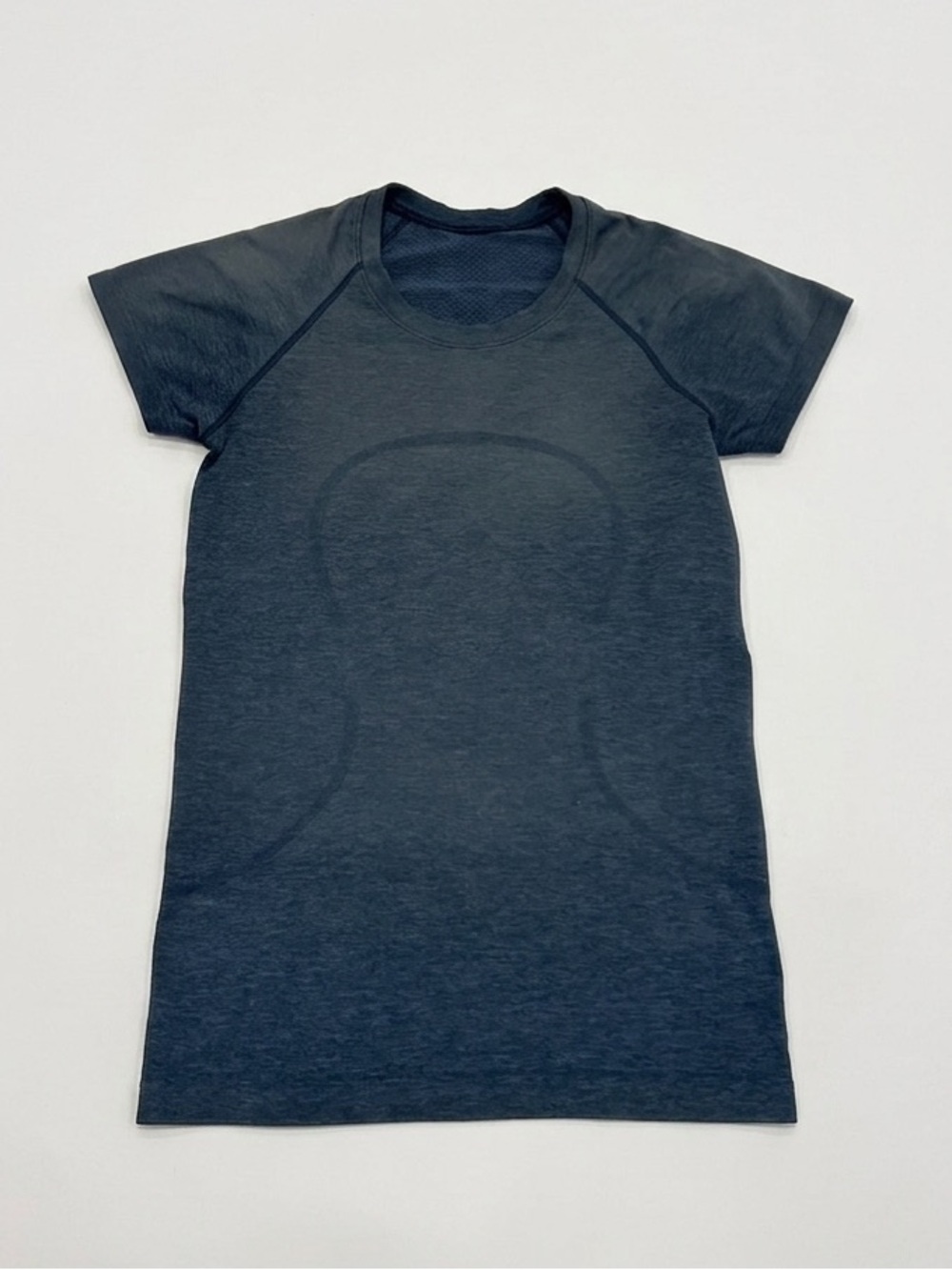 Lululemon Swiftly Tech Short Sleeve Size 6